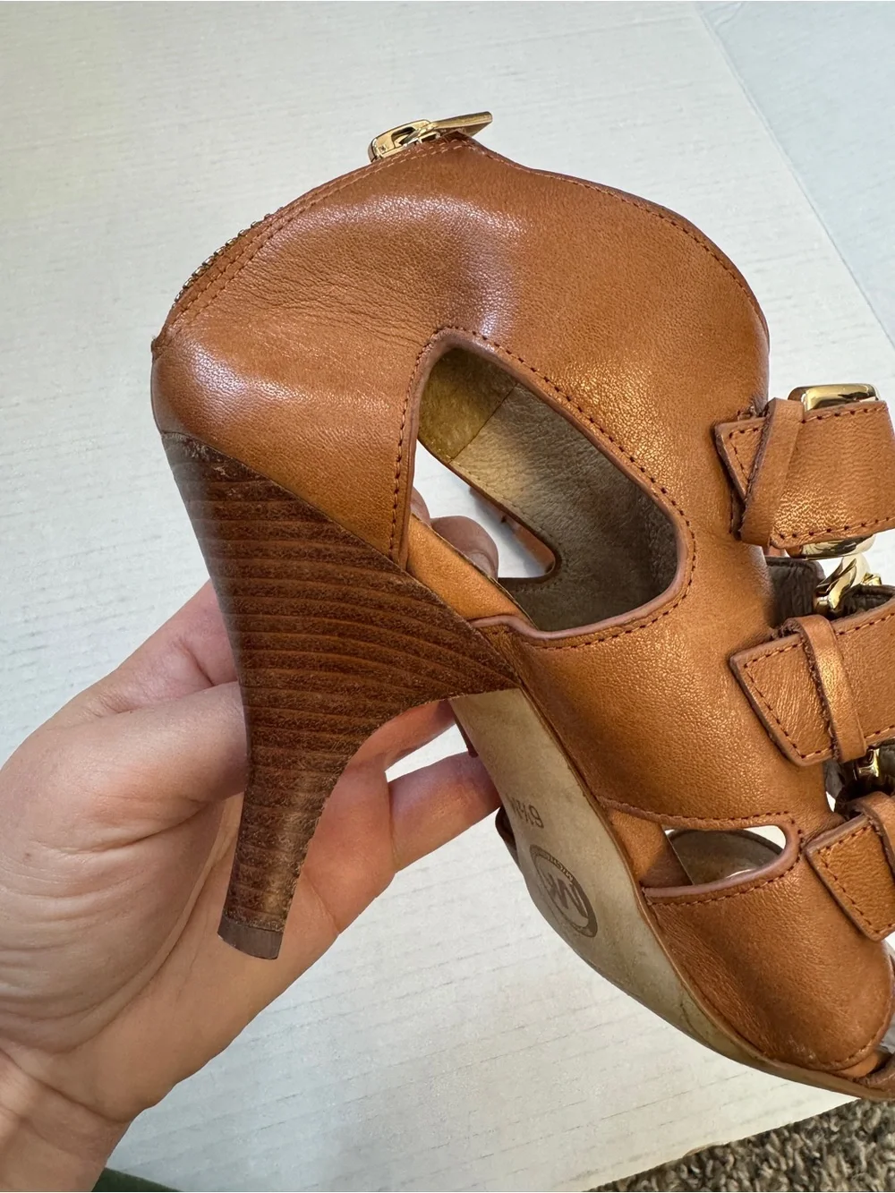 Michael Kors Tan Leather Strappy Buckle Kitten Heels Womens 6.5 Y2K Dressy
